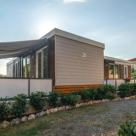 2 Bedroom Stunning In * Donji Zagon