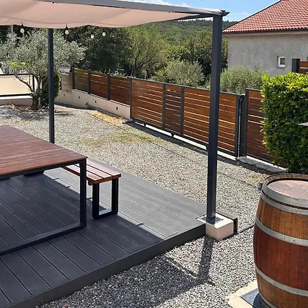 Appartement 2 Bedroom Stunning In