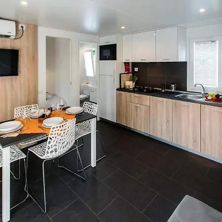 2 Bedroom Stunning In * Donji Zagon